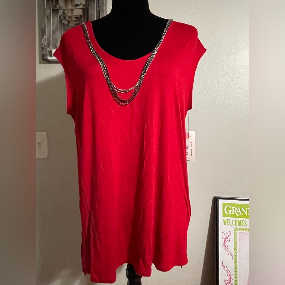 Red top with accent chains stretch and sheer